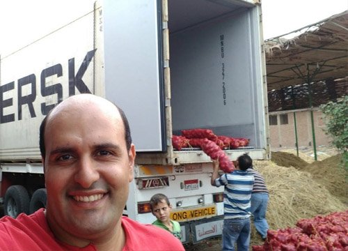 Loading onions